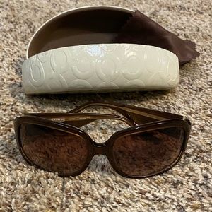 Coach Sunglasses w/case & cleaning cloth